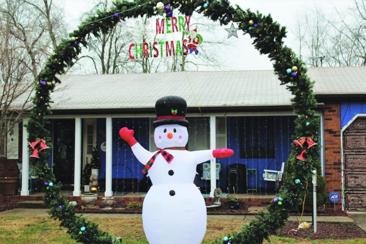 FLORAL ARBOR OR GIANT CHRISTMAS WREATH